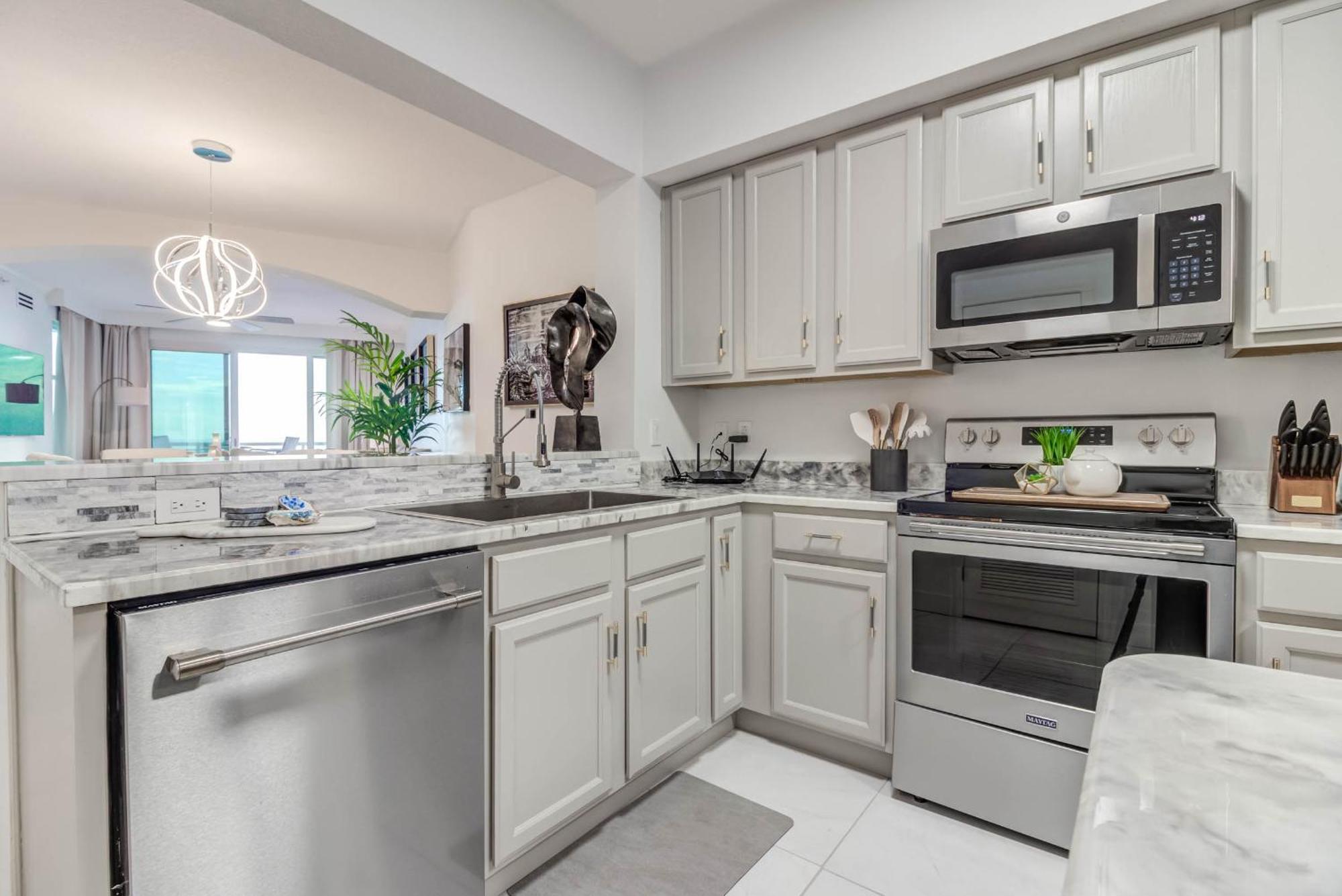 Gorgeous Oceanview 3Br Luxury Condo - Latitude Gulfport Exterior foto