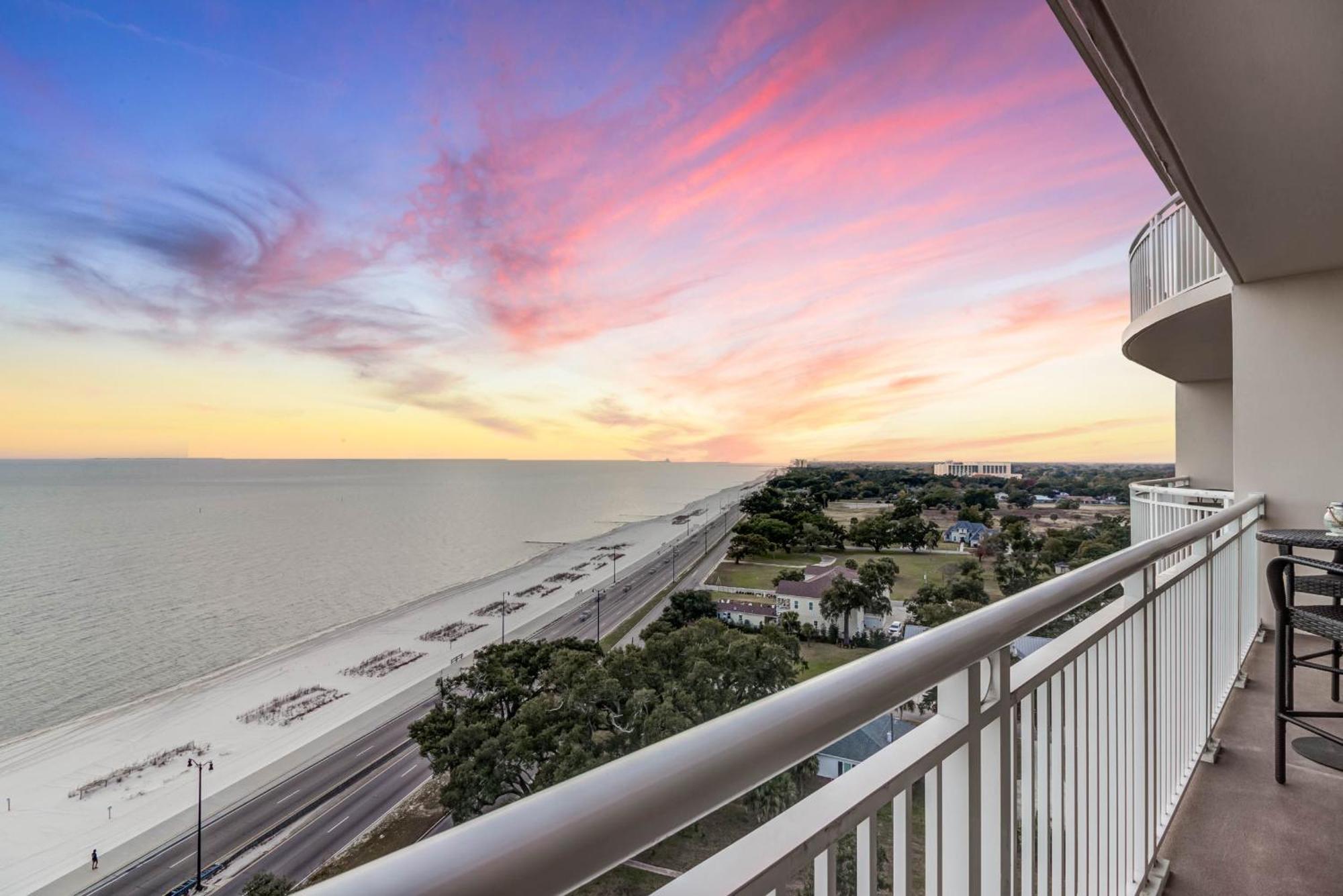 Gorgeous Oceanview 3Br Luxury Condo - Latitude Gulfport Exterior foto